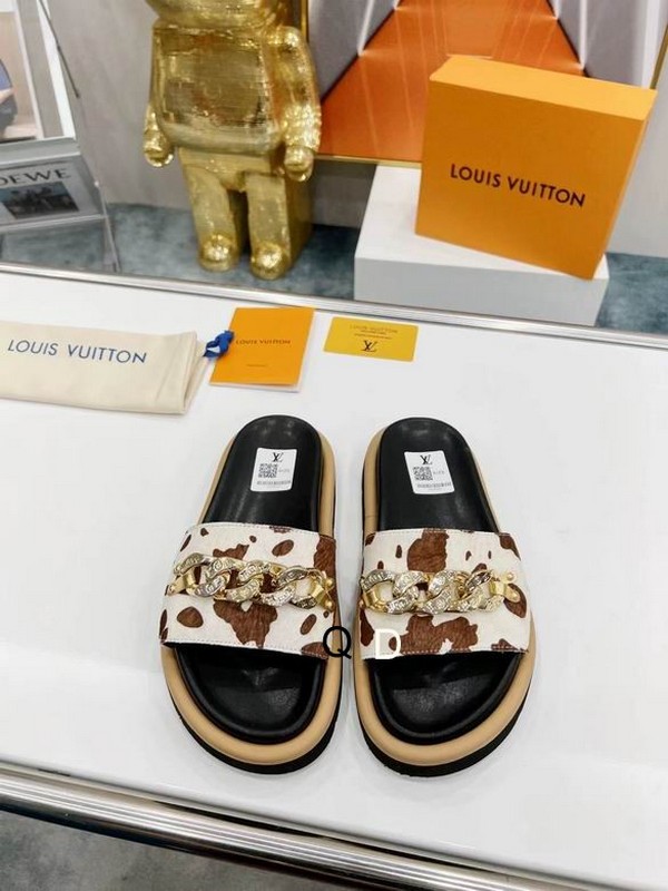 LV Women's Slippers 191